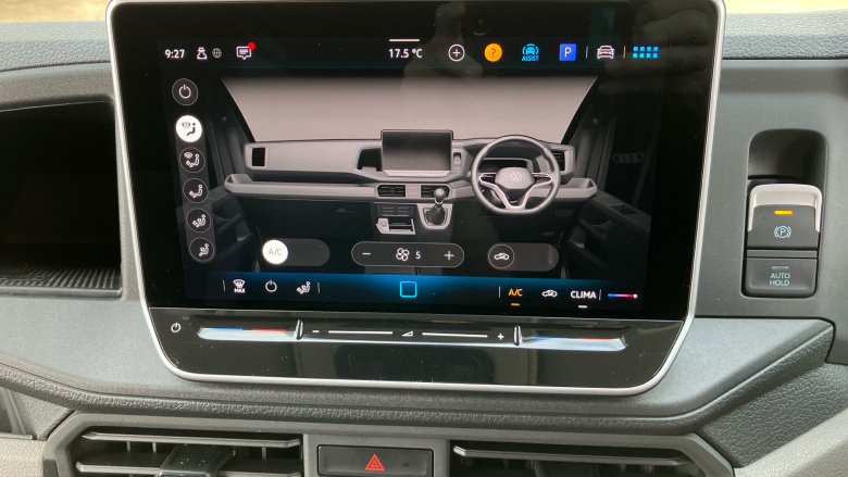 Volkswagen Crafter Cr35 Lwb Diesel Fwd 2.0 TDI 140PS Commerce Plus High Roof Van